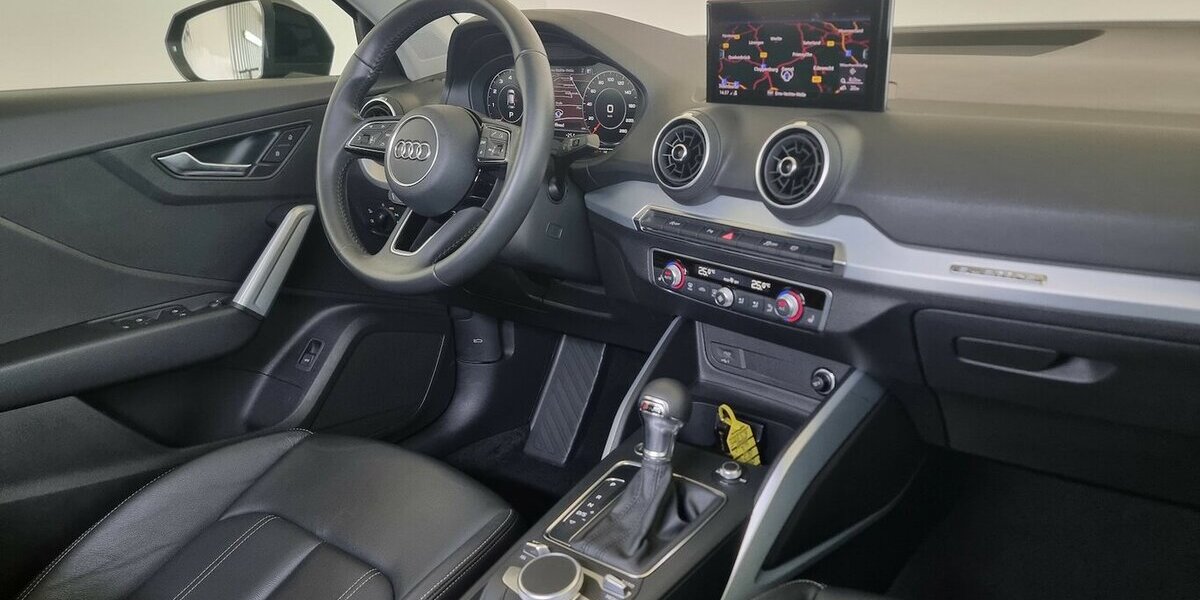 Audi Q2 40 TFSI quattro S-Line LED Kamera VIC Leder 43.700 km 25.900 &euro; Garrel 49681