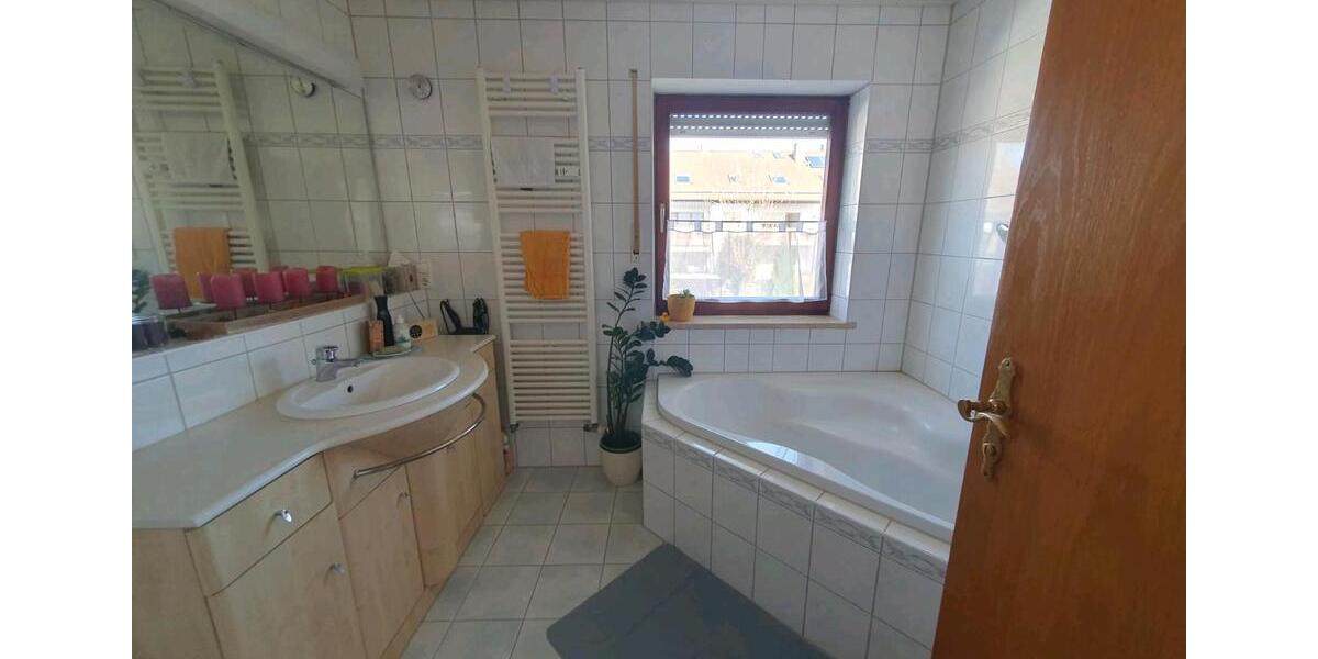Etagenwohnung Wasserburg am Inn - 3.5 Zimmer, 81 m&sup2;, 339.000&euro; | Angebot:26443677