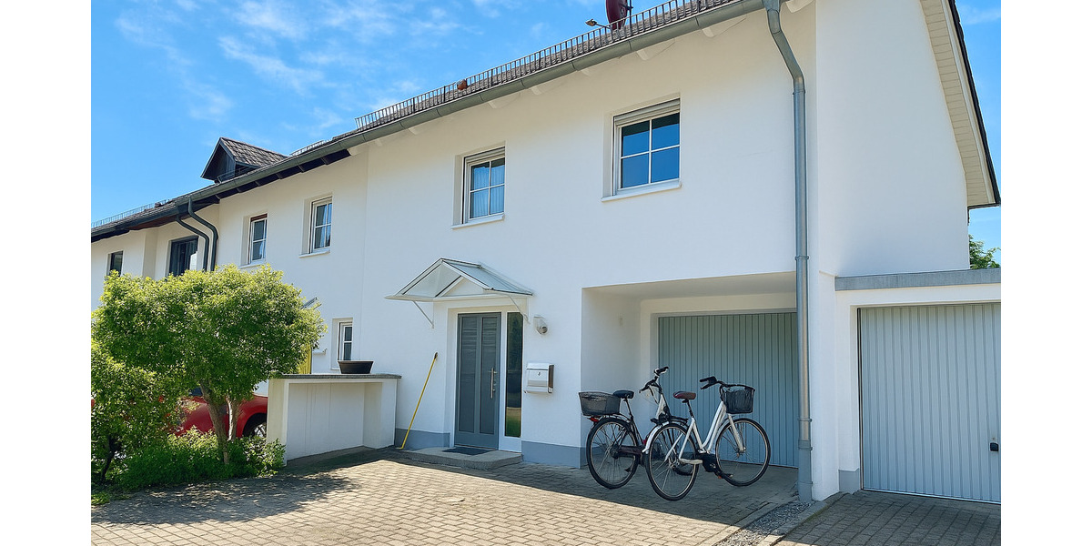 Klar und ansprechend: Modernes Reihenmittelhaus 5 zimmer