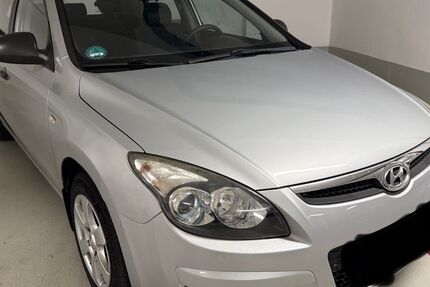 Hyundai i30 86.435 km 4.499 € Nürnberg 90431