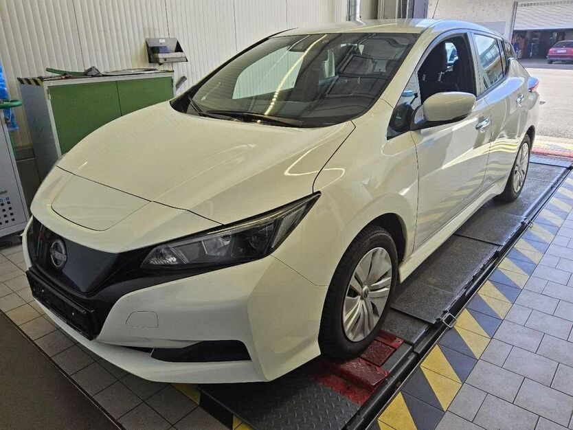 Nissan Leaf 13.000 km 14.999 € Hohenbrunn bei München 85662