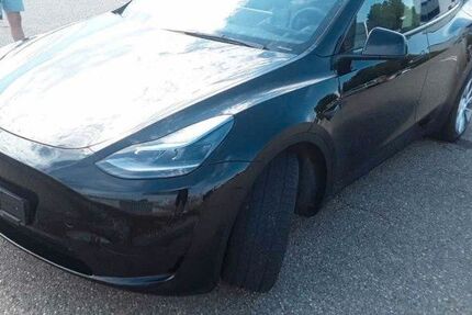 Tesla Model Y 58.500 km 33.890 &euro; Grabow 19300