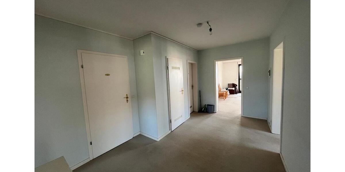 Etagenwohnung Göttingen Oststadt - 3 Zimmer, 92 m&sup2;, 300.000&euro; | Angebot:25273452