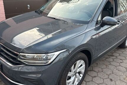 VW Tiguan 105.109 km 18.200 &euro; Düsseldorf Grafenberg 40629