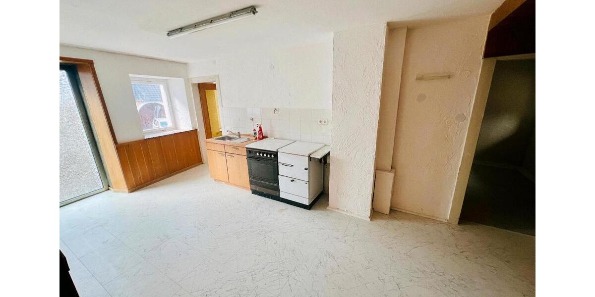 Mehrfamilienhaus, Wohnhaus Stadtkyll - 15 Zimmer, 350 m&sup2;, 220.000&euro; | Angebot:25842148