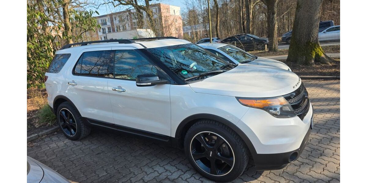Ford Explorer 168.500 km 15.990 &euro; Hamburg 22147