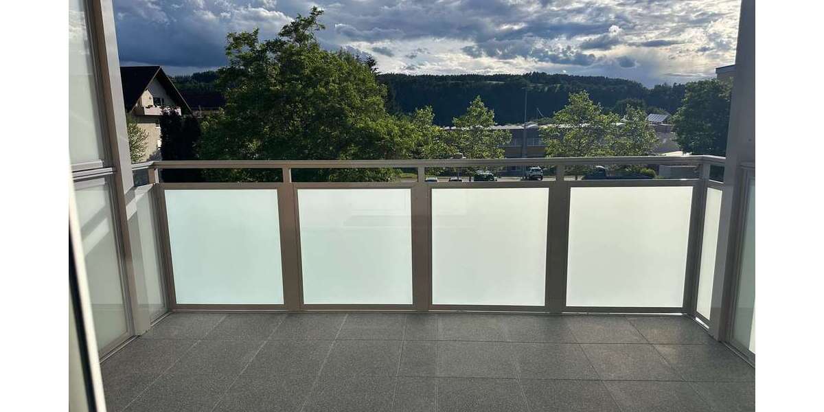 Gepflegte 3 Zi.-Wohnung mit Balkon und Einbauküche - Etagenwohnung Kaulsdorf | Angebot:26921955