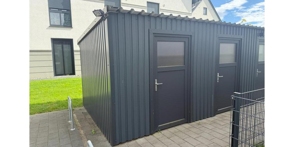 Provisionsfrei: Dachgeschosswohnung, Barrierefrei, Ausbaureserve 3 zimmer