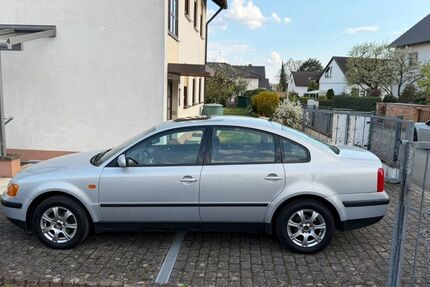 VW Passat 126.000 km 1.850 &euro; Herzogenaurach 91074