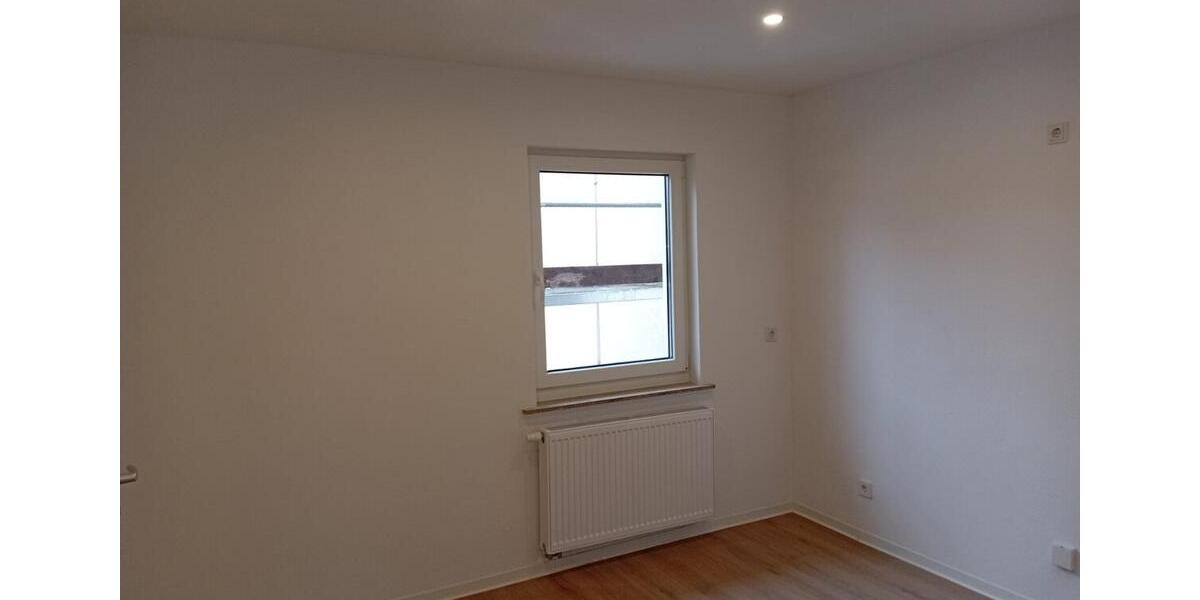 Etagenwohnung Neunkirchen Heinitz - 1 Zimmer, 40 m&sup2;, 530&euro; | Angebot:26150977