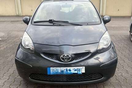 Toyota Aygo 137.000 km 2.500 &euro; Neu isenburg 63263