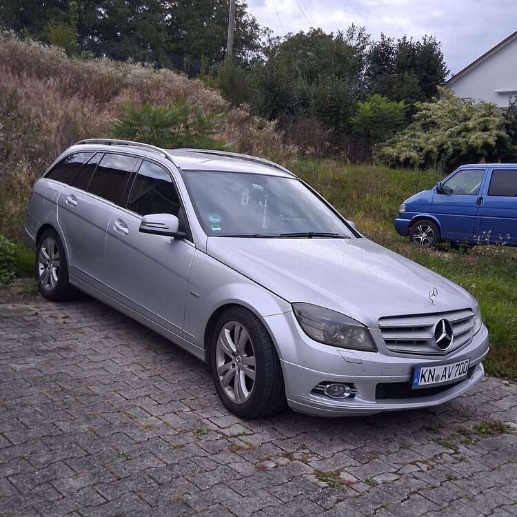 Mercedes-Benz 220 230.000 km 7.000 € Stockach 78333