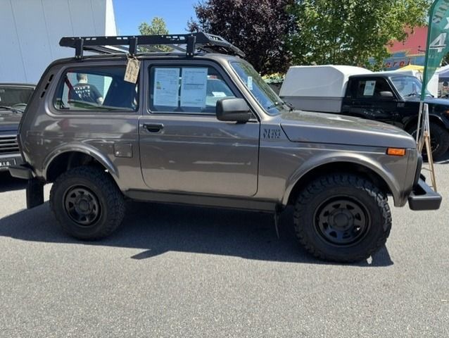 Lada Niva 51.540 km 15.900 &euro; Oberzent-Gammelsbach 64760