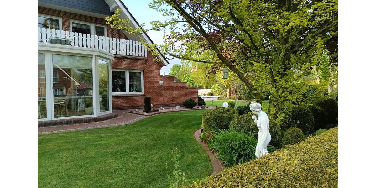 Einfamilienhaus Friedeburg - 8 Zimmer, 220 m&sup2;, 430.000&euro; | Angebot:26781570