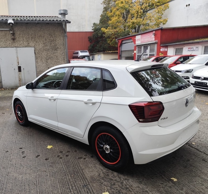 VW Polo VI 1.Hand BC Tempomat 81.589 km 8.900 € Berlin 10247