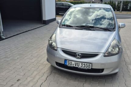 Honda Jazz 235.000 km 2.450 &euro; swisttal-miel 53913