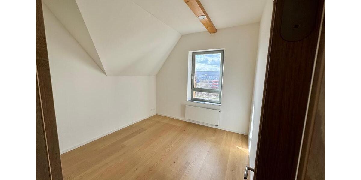 Einfamilienhaus Gera Alt-Bieblach - 5 Zimmer, 120 m&sup2;, 1.200&euro; | Angebot:25921906