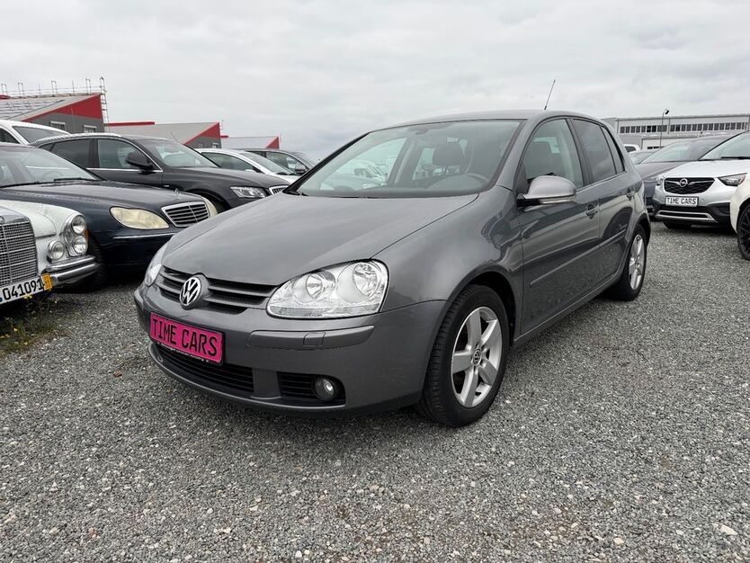 VW Golf 111.000 km 5.890 € Nürnberg 90431