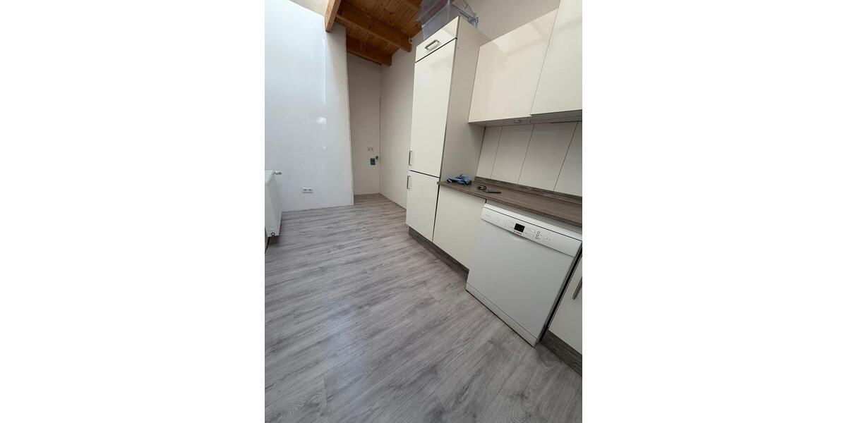 Dachgeschoßwohnung Cloppenburg - 5 Zimmer, 105 m&sup2;, 1.200&euro; | Angebot:26409056