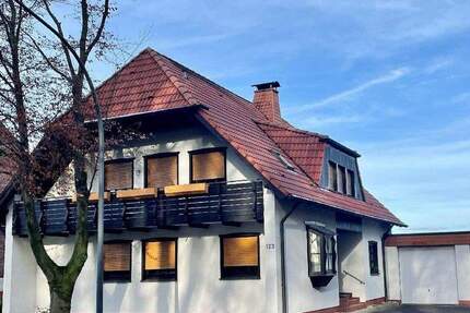 Büro- Praxishaus Zentral und doch im Grünen 5 zimmer