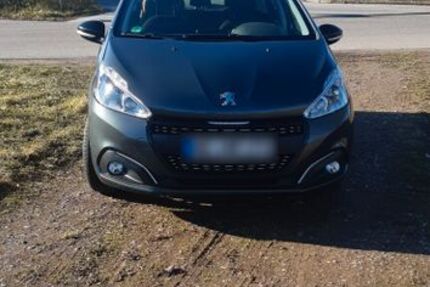 Peugeot 208 76.000 km 6.900 &euro; Ettenheim 77955
