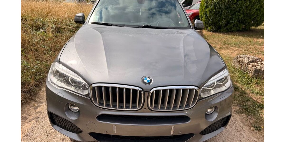 BMW X5 222.136 km 17.900 &euro; Langsur 54308
