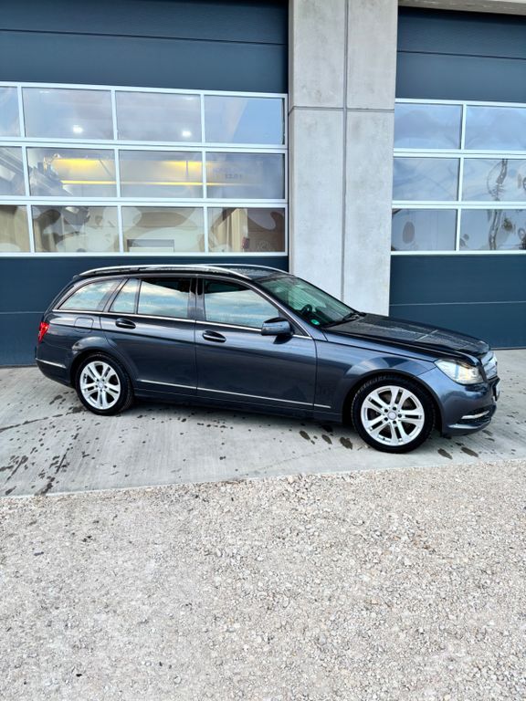 Mercedes-Benz C 300 299.000 km 10.400 € Degersheim 91719