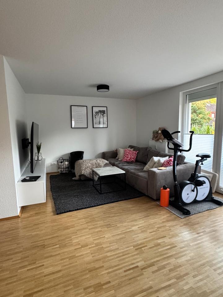 2-Zimmer Wohnung -EBK- Balkon- Garage 66m2 zimmer