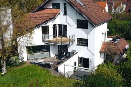 Haus Kirchheim unter Teck - 9 Zimmer, 266 m&sup2;, 1.150.000&euro; | Angebot:26322984
