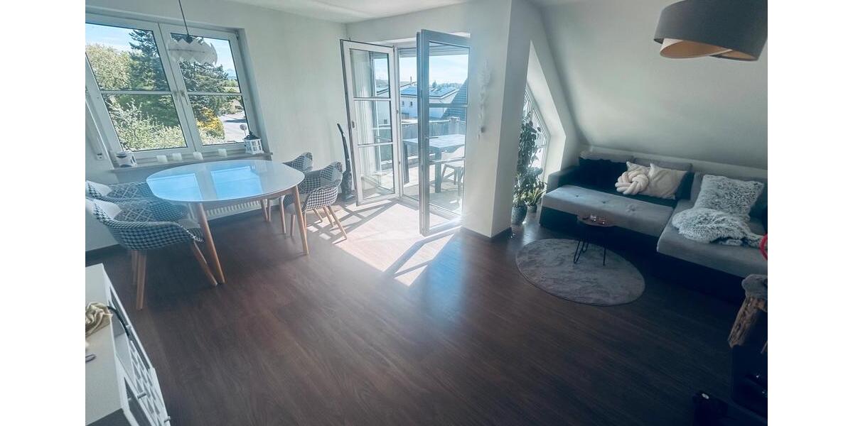 Dachgeschoßwohnung Salem - 2.5 Zimmer, 59 m&sup2;, 1.175&euro; | Angebot:26399191
