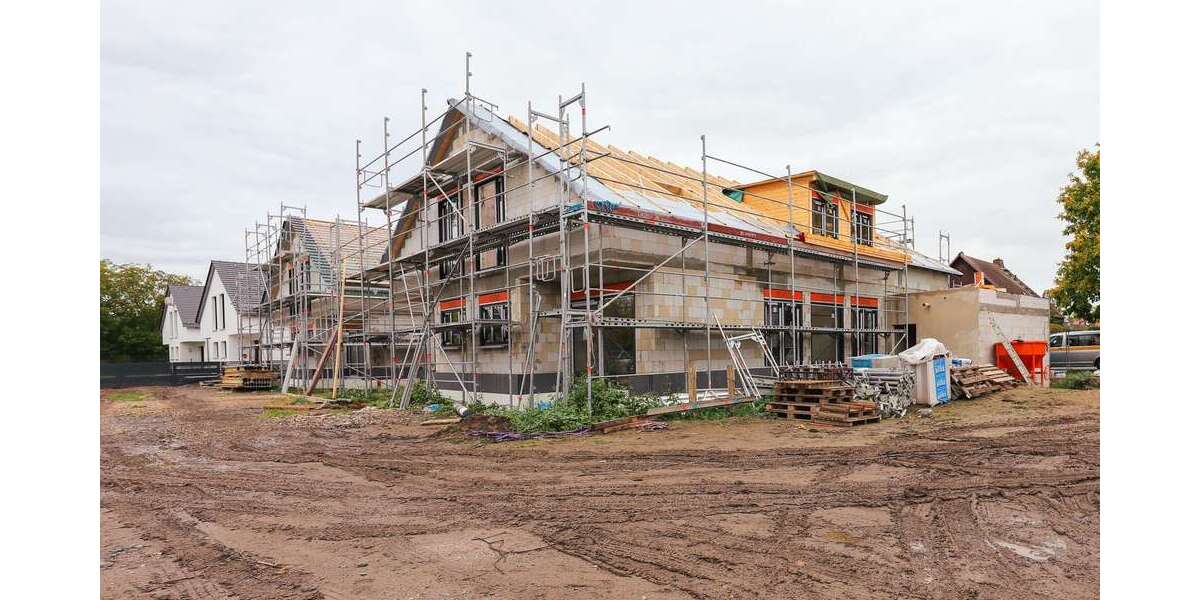 Wohnen, wo andere Golf spielen - Doppelhaushälfte mit Terrasse & Garten 5 zimmer