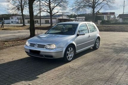 VW Golf 195.000 km 2.800 &euro; Neustrelitz 17235