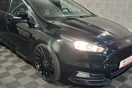Ford Focus 104.621 km 12.950 &euro; Horb am Neckar 72160