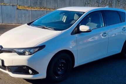 Toyota Auris 80.400 km 12.890 &euro; Riesa 01587