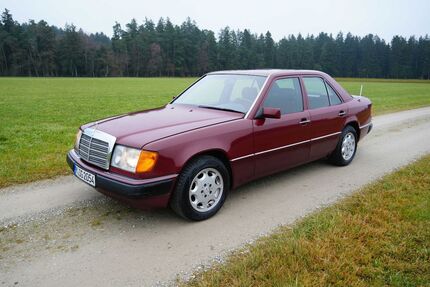 Mercedes-Benz 230 199.000 km 7.990 &euro; Unterreit 83567