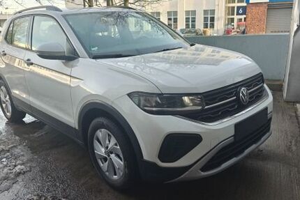 VW T-Cross 10.217 km 24.888 &euro; Hamburg 22761
