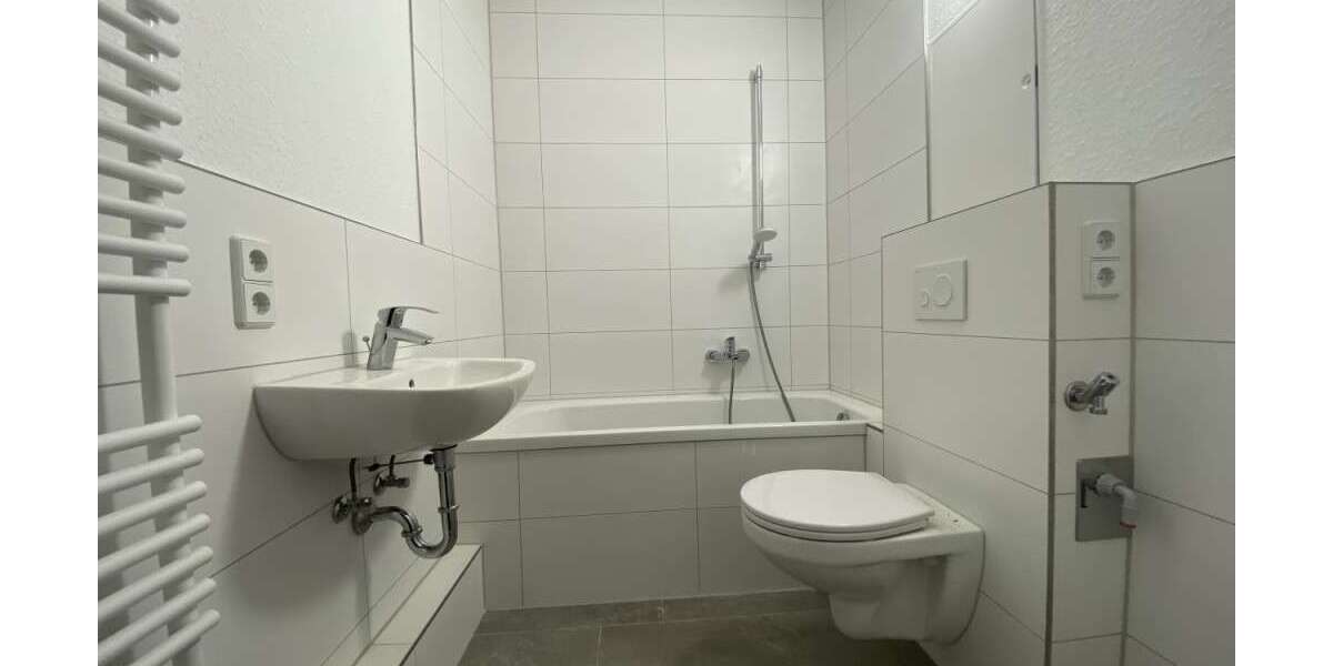 Etagenwohnung Suhl Lauter - 3 Zimmer, 54 m&sup2;, 352&euro; | Angebot:26769078