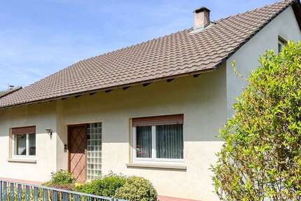 Haus Amorbach - 7.5 Zimmer, 141 m&sup2;, 330.000&euro; | Angebot:26429701