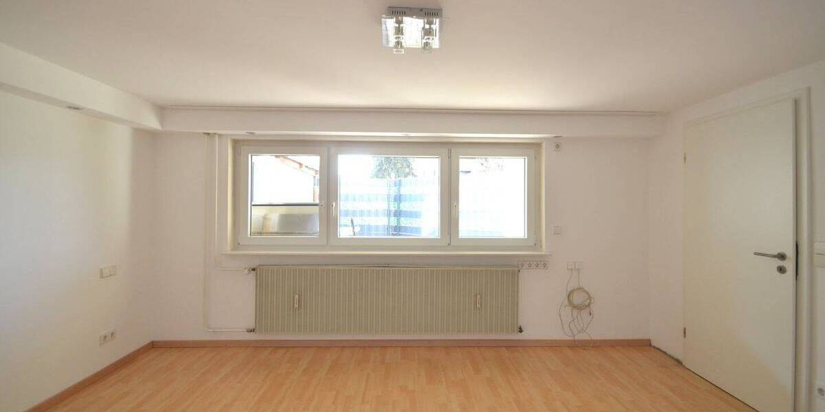 Mehrfamilienhaus, Wohnhaus Rutesheim - 9 Zimmer, 215 m&sup2;, 670.000&euro; | Angebot:26439088