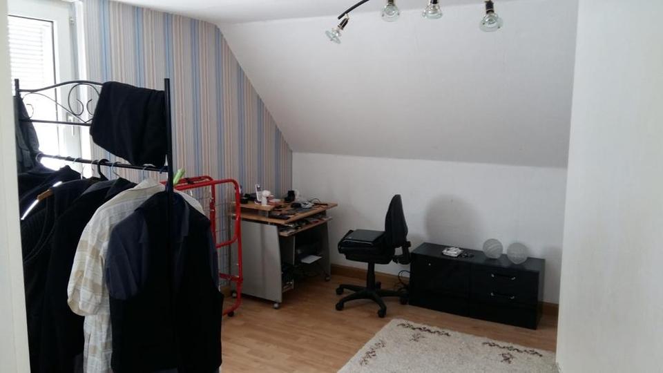 Dachgeschoßwohnung Mehren - 4 Zimmer, 99 m&sup2;, 500&euro; | Angebot:26177150