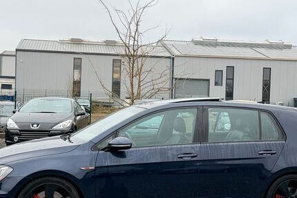 VW Golf 100.000 km 15.900 &euro; Düren 52351