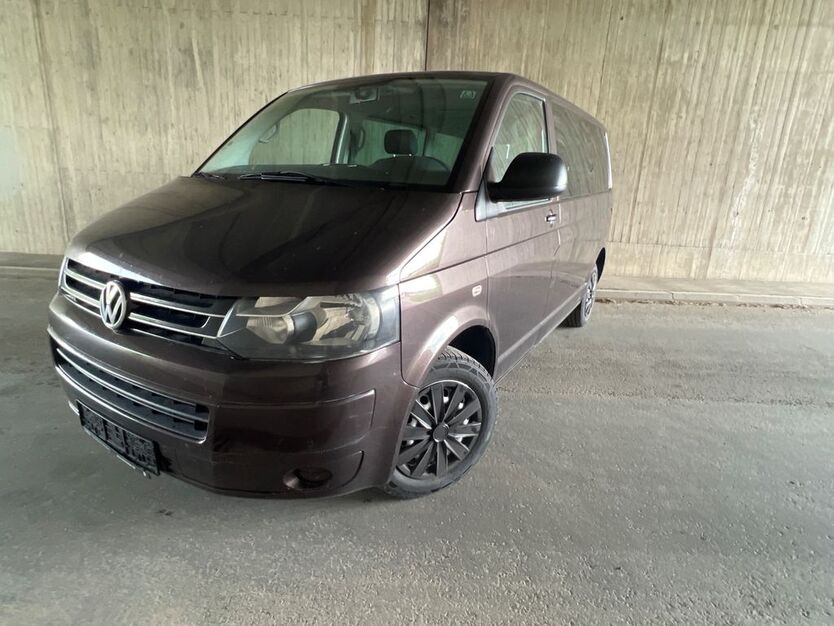 VW T5 Multivan 176.700 km 19.450 € Windischeschenbach 92670