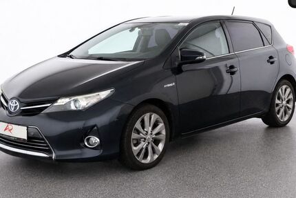 Toyota Auris 158.000 km 9.880 &euro; Berlin 12103