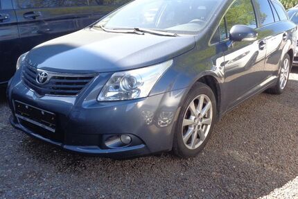 Toyota Avensis 148.000 km 5.500 &euro; Porta Westfalica 32457