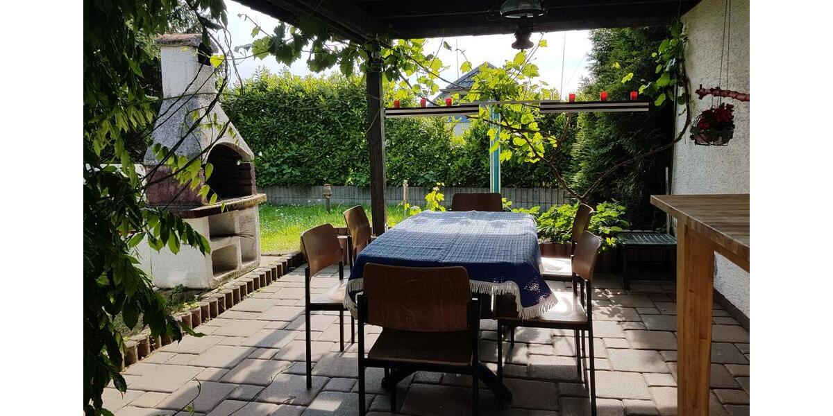 Etagenwohnung Lohmar - 1 Zimmer, 171 m&sup2;, 750&euro; | Angebot:24665007