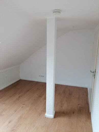 **4-Zimmer Dachgeschoss Wohnung im Zentrum mit großer Dachterrasse**