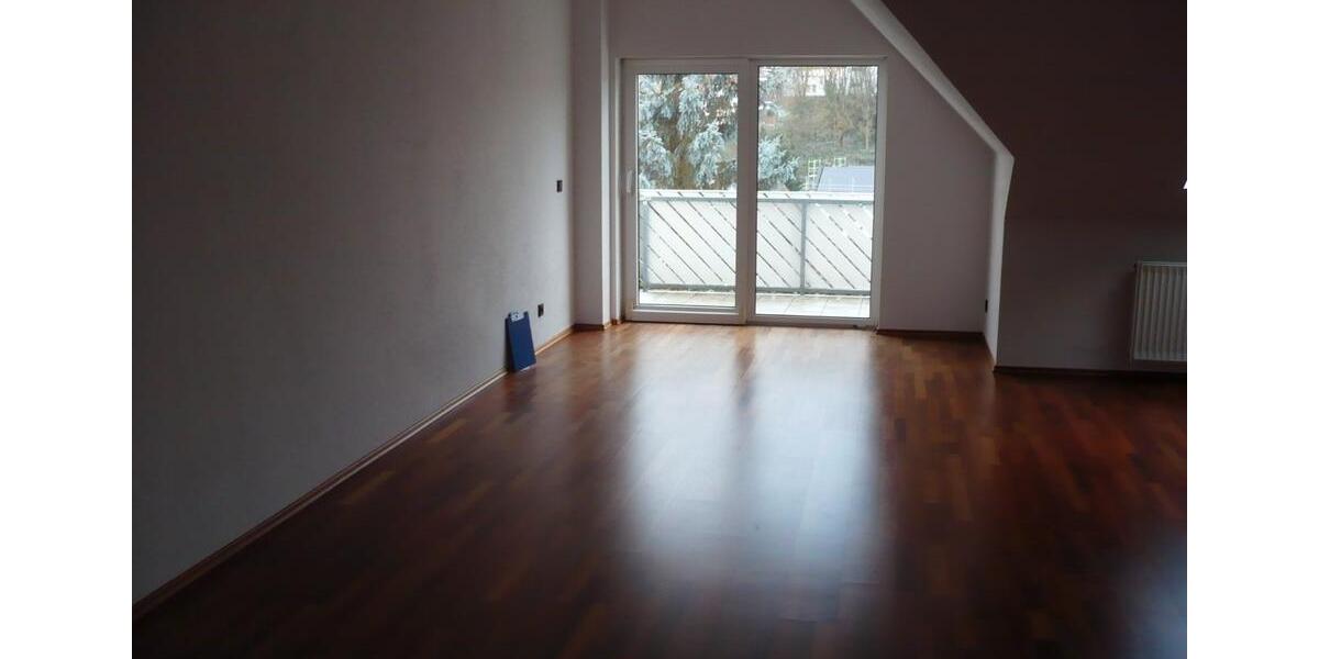 Dachgeschoßwohnung Büdingen - 2 Zimmer, 71 m&sup2;, 220.000&euro; | Angebot:27070771