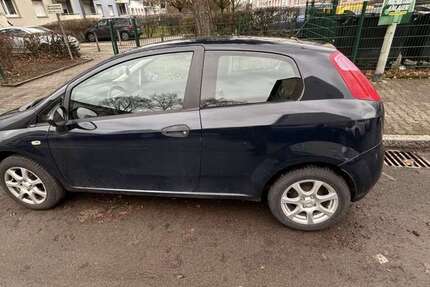 Fiat Punto 138.000 km 2.500 &euro; Frankfurt am Main 60386