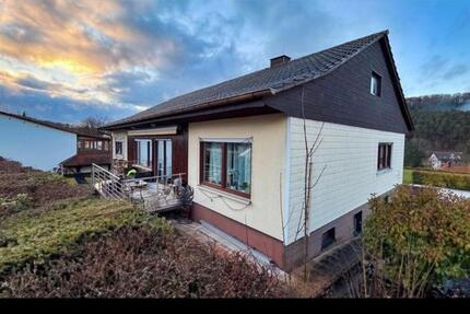 Haus Waldfischbach-Burgalben Burgalben - 7 Zimmer, 175 m&sup2;, 300.000&euro; | Angebot:26365596