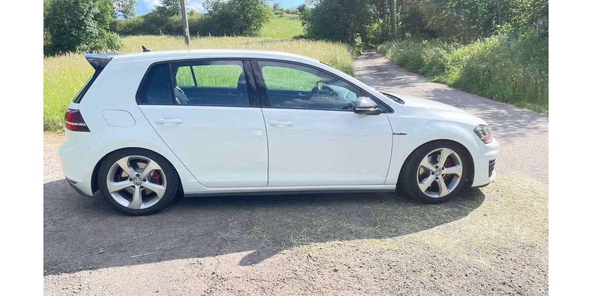 VW Golf 93.000 km 16.000 &euro; Neuerburg 54673